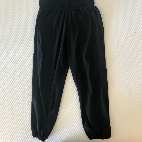 lululemon athletica Pants - Lululemon Capri joggers